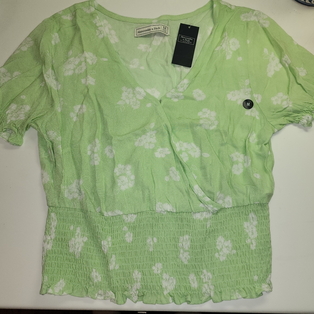 NWT Abercrombie crop top - Picture 1 of 3